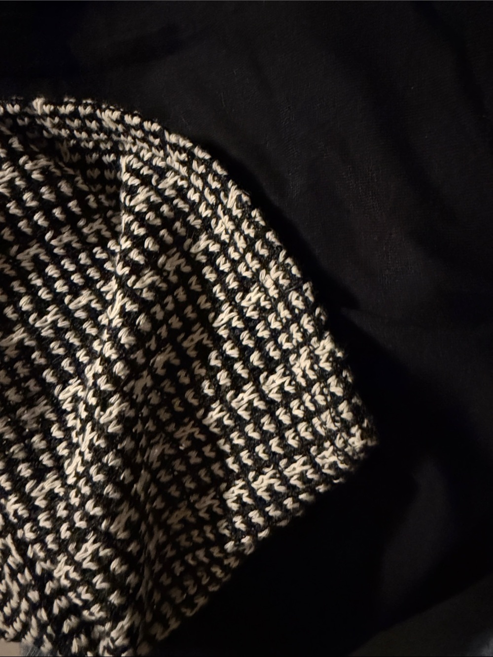 Off-Shoulder Black and White Knit Dress. (No tags~ fits XS/S - Picture 5 of 9